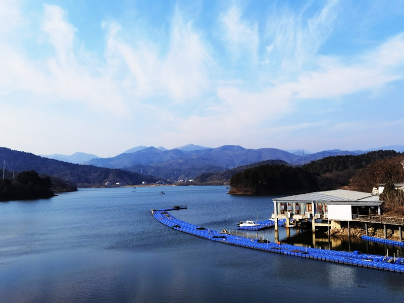 /uploads/image/2021/01/15/f55a7ccb2b1e580685995ee99cf7660c.jpg 仙龍湖風光.jpg