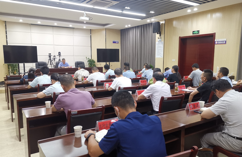 圖為我市迅速召開會(huì)議，貫徹落實(shí)安慶會(huì)議精神。.jpg