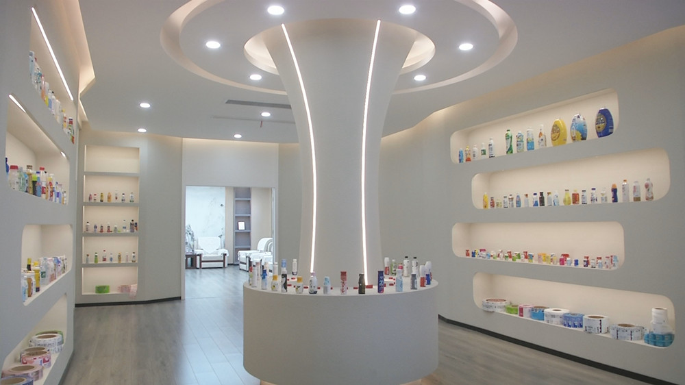 圖為金日公司產品展示廳.jpg