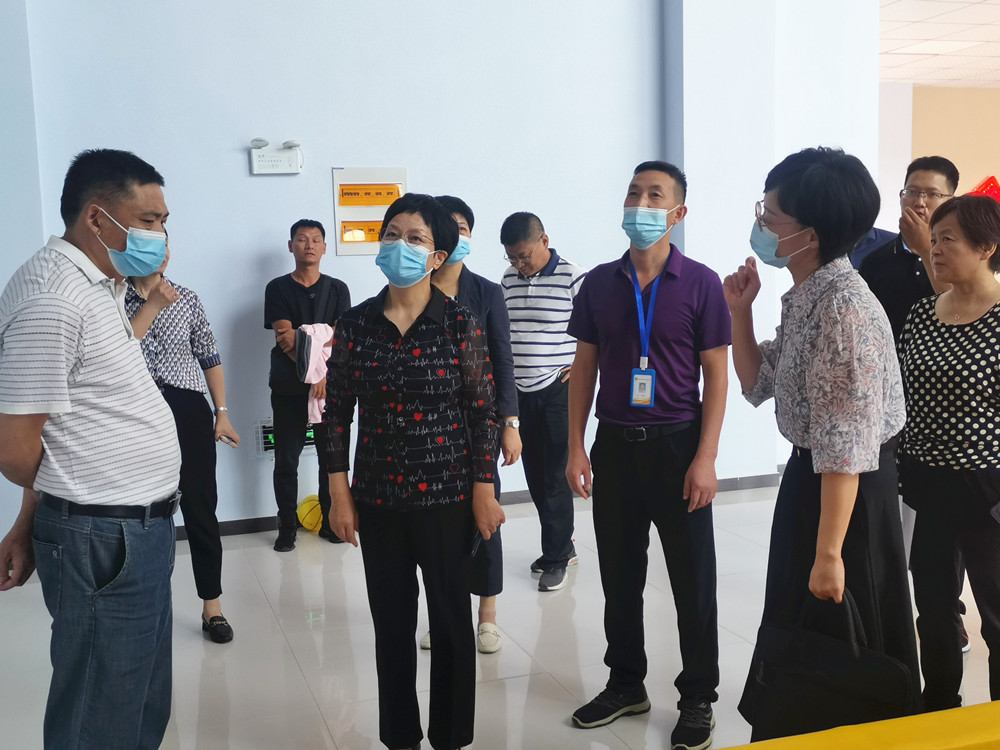 圖為陳玉蓮實地檢查我市未成年人保護相關場所工作落實情況。.jpg