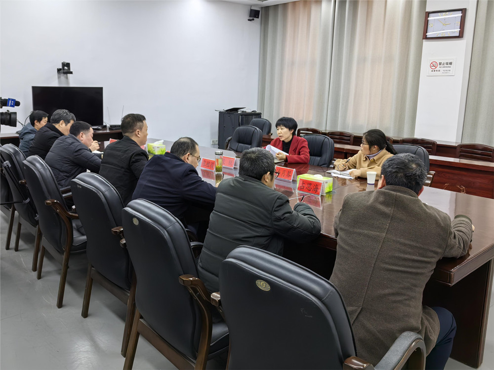 市領(lǐng)導深入市融媒體中心調(diào)研2.jpg