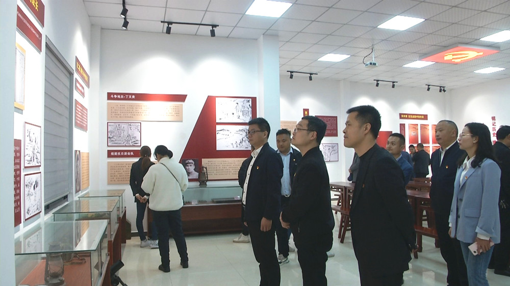 呂亭鎮：清明節主題活動走進黨史教育基地3.jpg