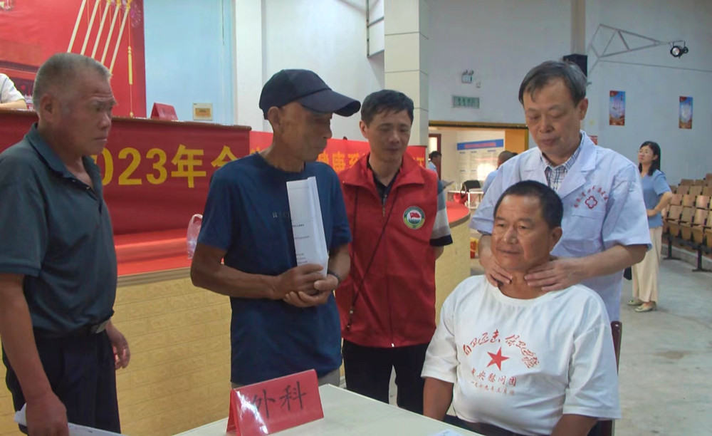 醫療巡診2.jpg