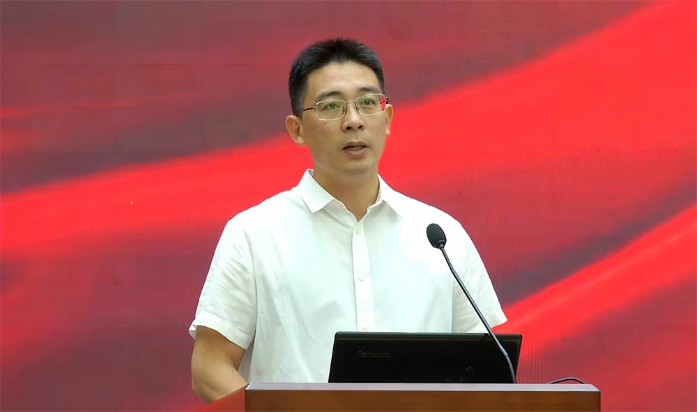 5真空科技研討會劉存磊致辭.jpg