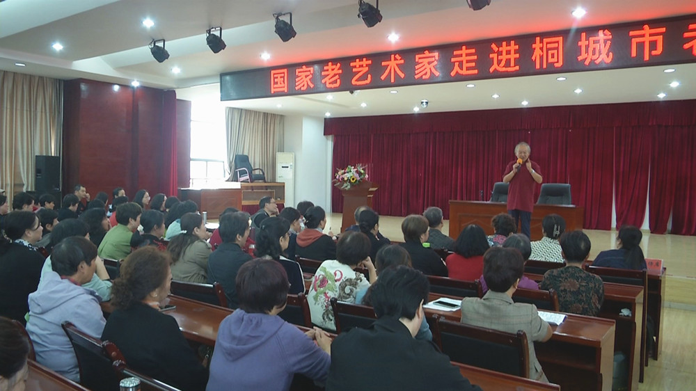 傳授合唱藝術2.jpg