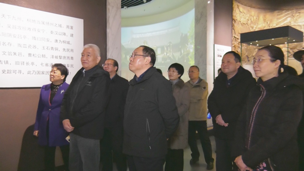 圖為調研組在安徽中國桐城文化博物館調研。.jpg
