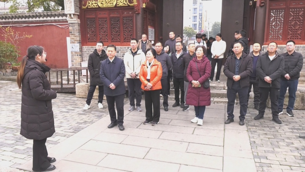 陽春市代表團(tuán).jpg