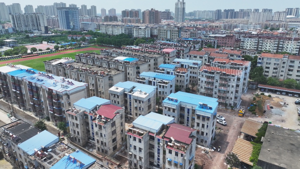 圖為自來水公司宿舍小區老舊小區改造現場.jpg